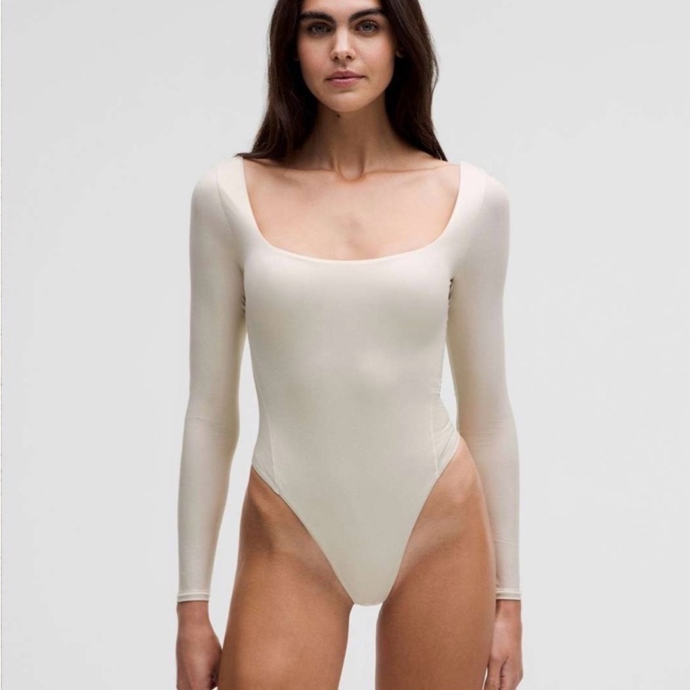 Lululemon Wundermost Square Neck BodySuit - Picture 1 of 7